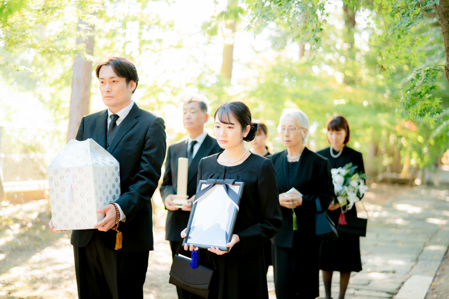 葬儀の参列者